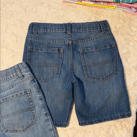 The Children's Place Blue Denim Shorts. Boys size 8 - Picture 4 of 6